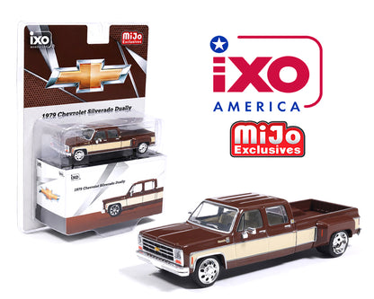 (PRE-0RDER 2026) 1979 Chevrolet Silverado C30 Crew Cab Dually Lowered (Cordova Brown &amp; Santa Fe Tan) IAPR1014