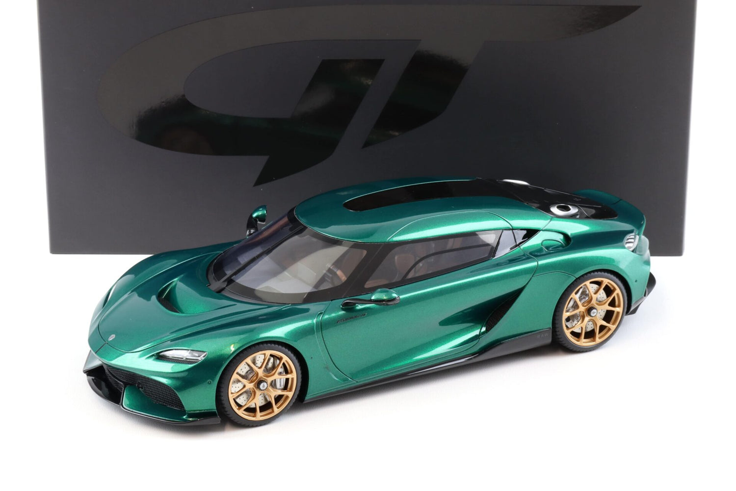 GT SPIRIT- Koenigsegg Gemera Racing green metallic 2024