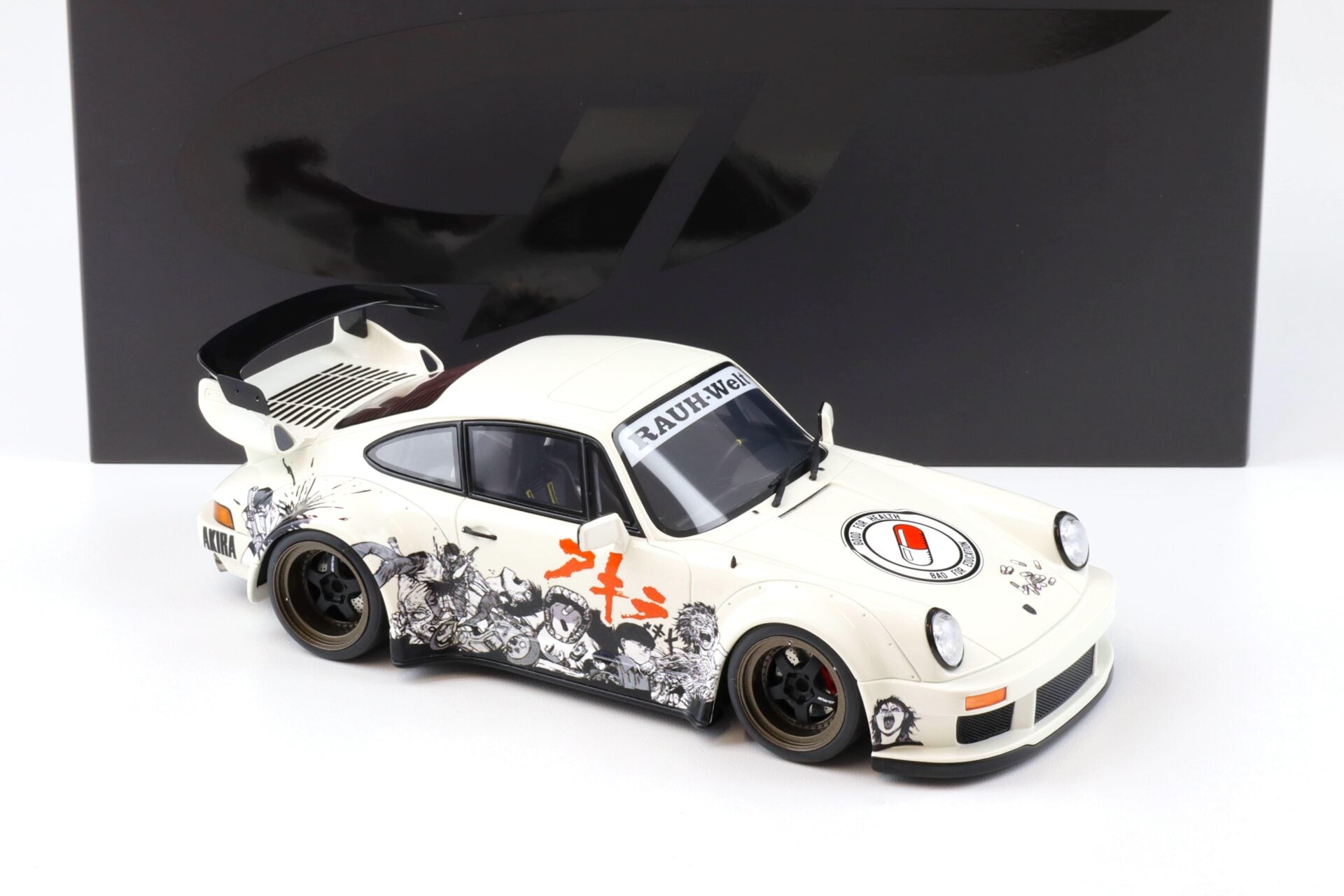 GT SPIRIT- Porsche 911 RWB Rauh-Welt Akira 2024 Glacier white