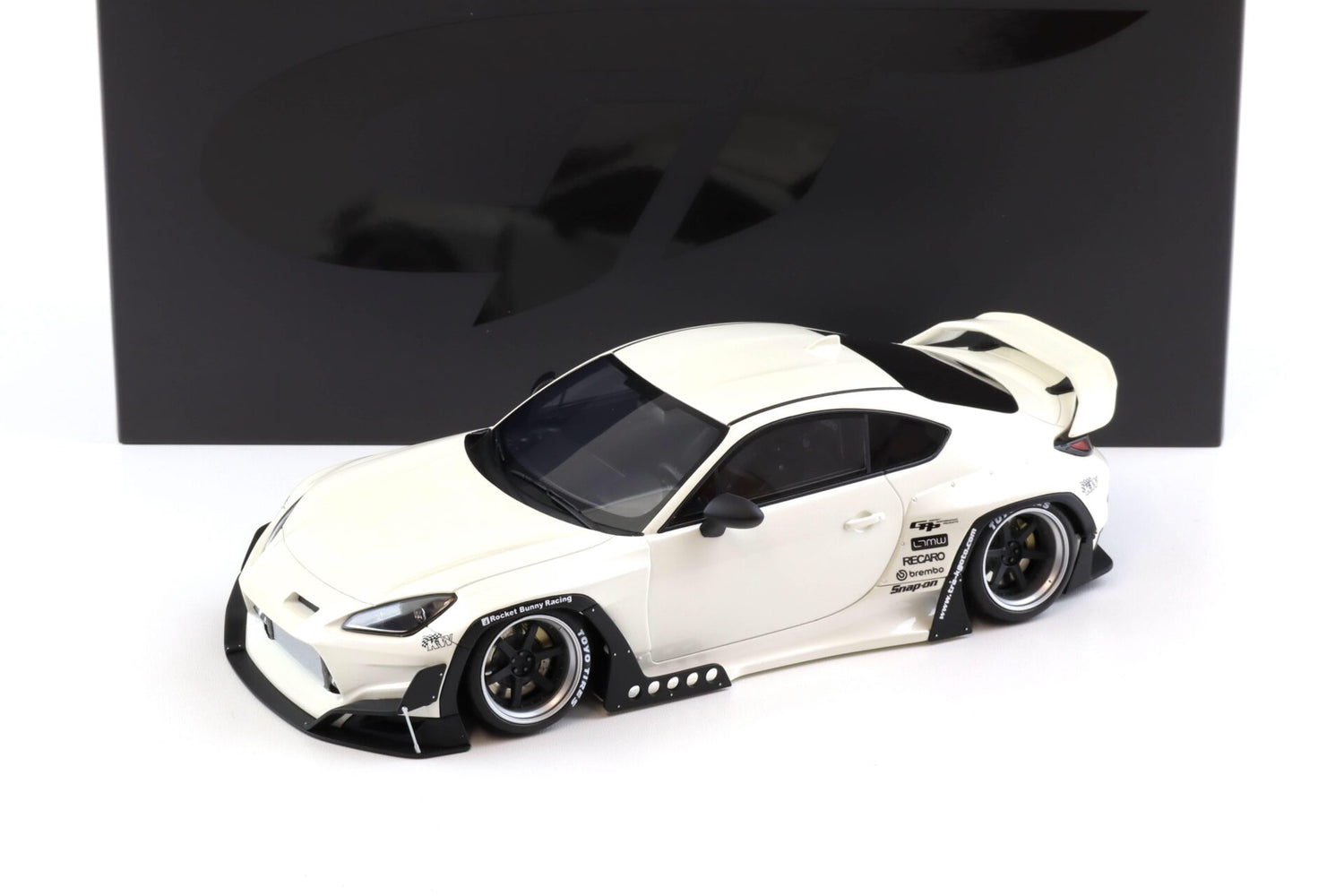 GT Spirit - 2023 TOYOTA GR86 COUPE - GT498