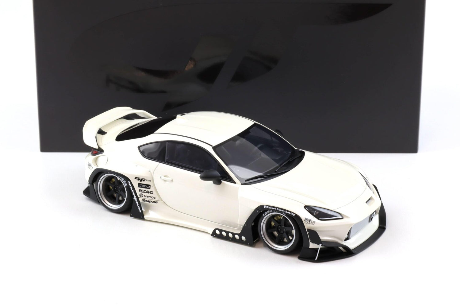 GT Spirit - 2023 TOYOTA GR86 COUPE - GT498