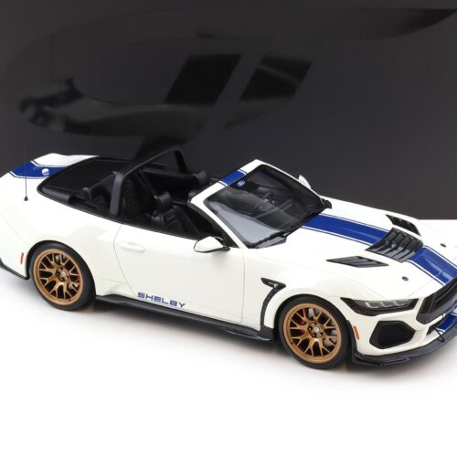 GT Spirit 1:18 Shelby Mustang Super Snake 2025 – Blanc Oxford / Bandes bleues – GT572