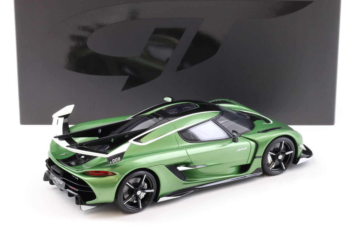 GT SPIRIT-Koenigsegg Jesko Plus 2024 pearl green