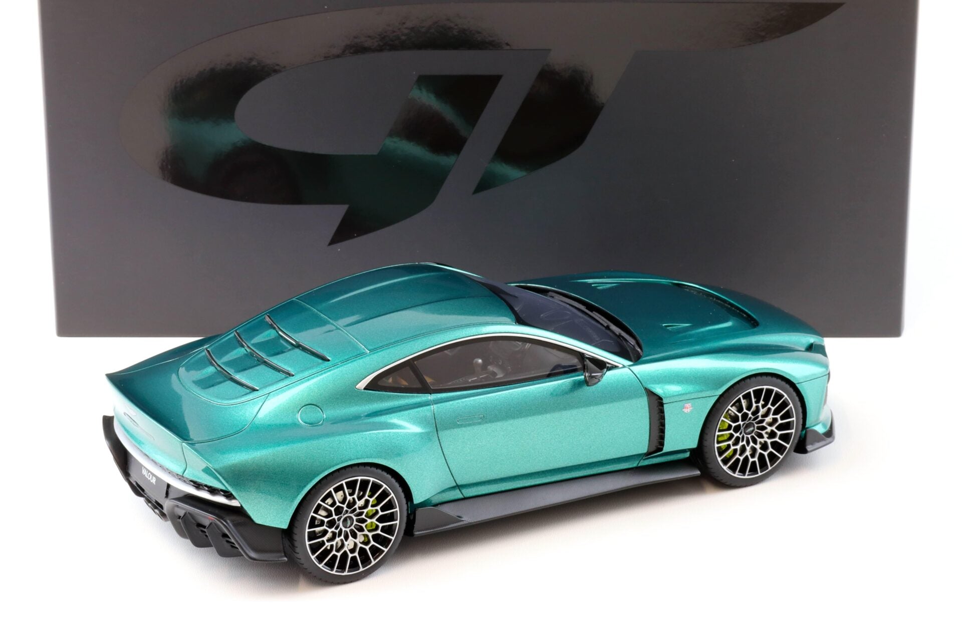 GT SPIRIT- Aston Martin Valour Coupe 2024 green metallic