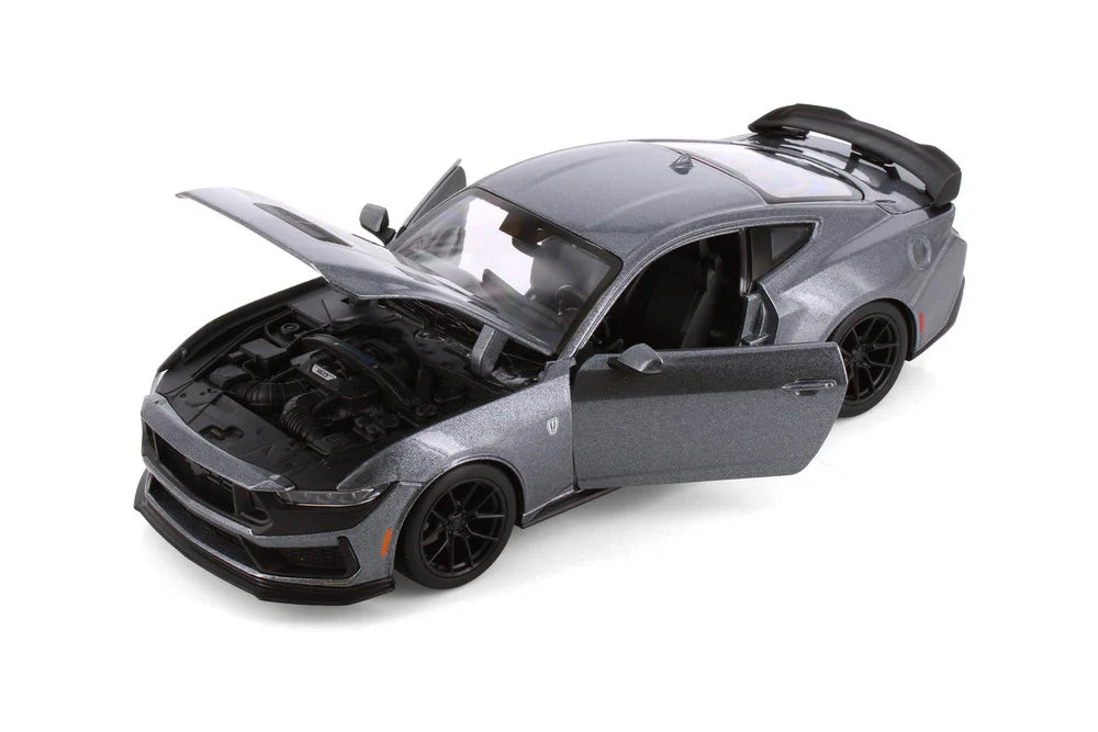 Maisto 1:24 2024 Ford Mustang Dark Horse – Grey Metallic – Special Edition – 32925GRY