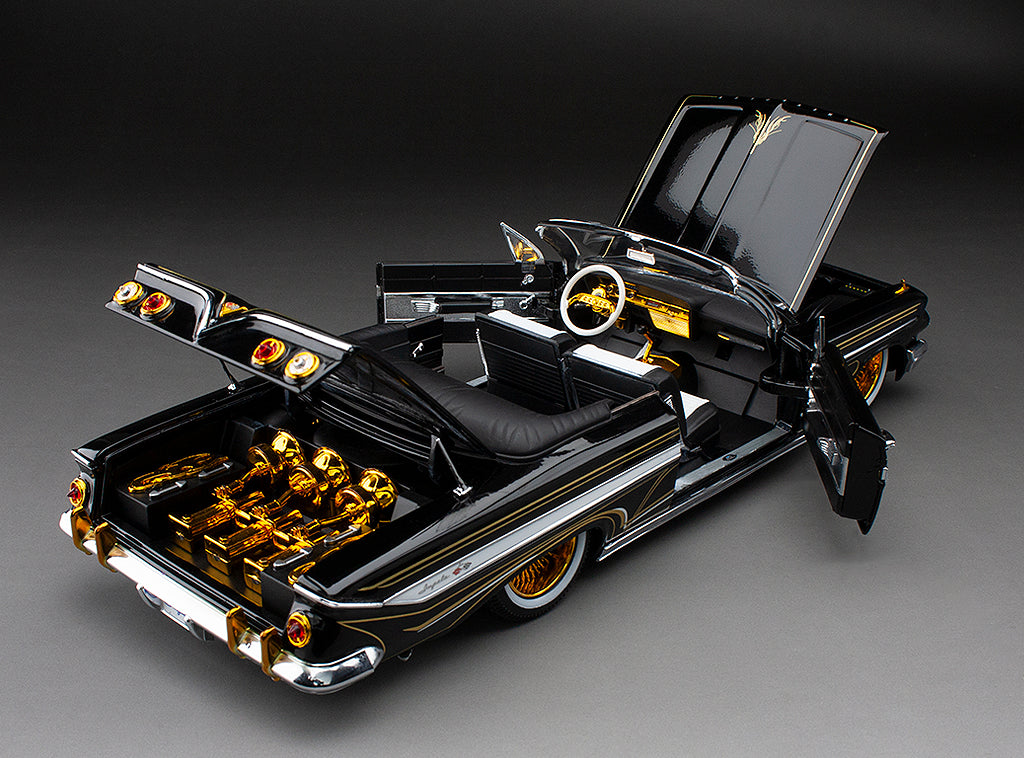 (BLACK-NOIR) 1961 Chevrolet Impala Open Convertilbe Lowrider (with movable suspension)