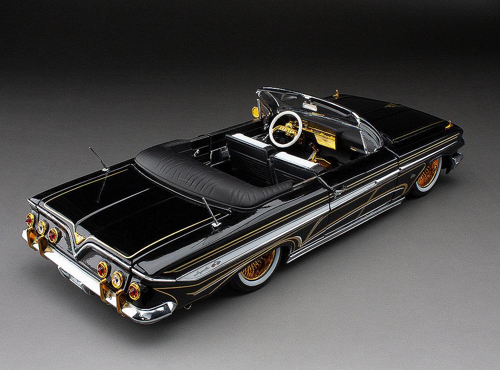 (BLACK-NOIR) 1961 Chevrolet Impala Open Convertilbe Lowrider (with movable suspension)