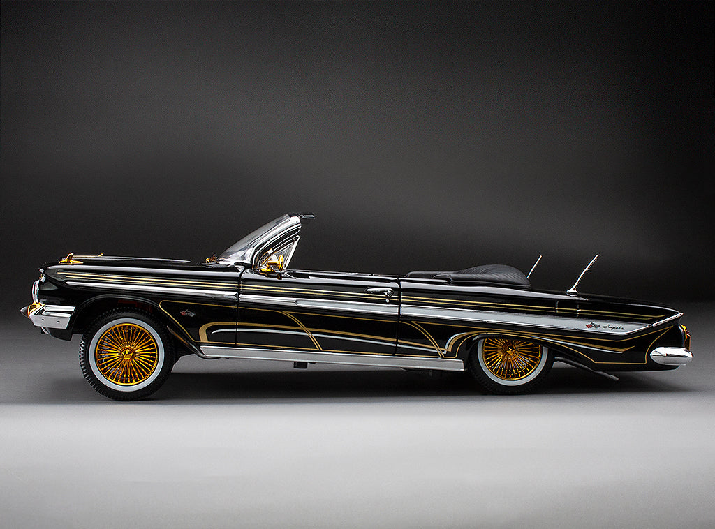 (BLACK-NOIR) 1961 Chevrolet Impala Open Convertilbe Lowrider (with movable suspension)