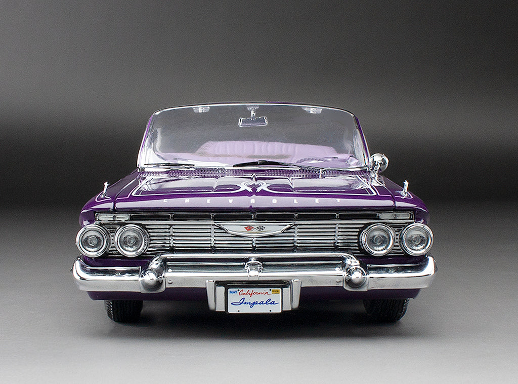 (PURPLE-VIOLET) 1961 Chevrolet Impala Open Convertilbe Lowrider (with movable suspension)
