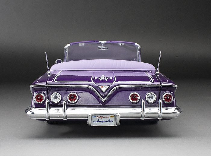 (PURPLE-VIOLET) 1961 Chevrolet Impala Open Convertilbe Lowrider (with movable suspension)