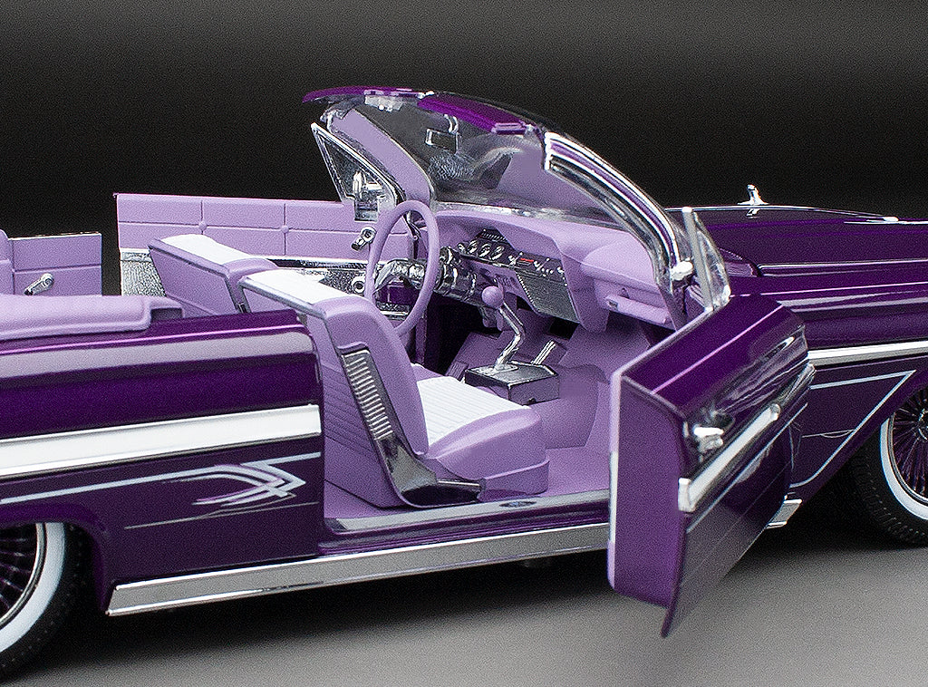 (PURPLE-VIOLET) 1961 Chevrolet Impala Open Convertilbe Lowrider (with movable suspension)