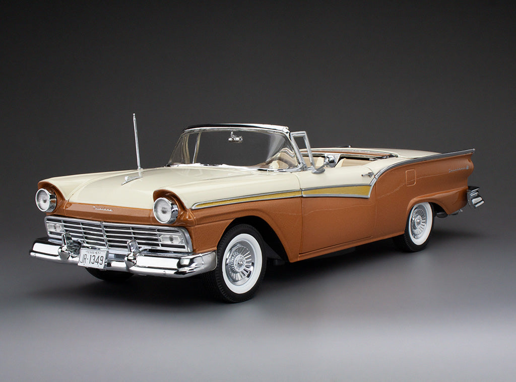 1957 Ford Fairlane 500 Skyliner – Bronze / Colonial White (SS1349)