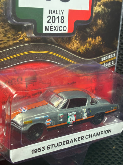 CHASE CAR GreenLight 1:64 1953 Studebaker Champion Gulf 