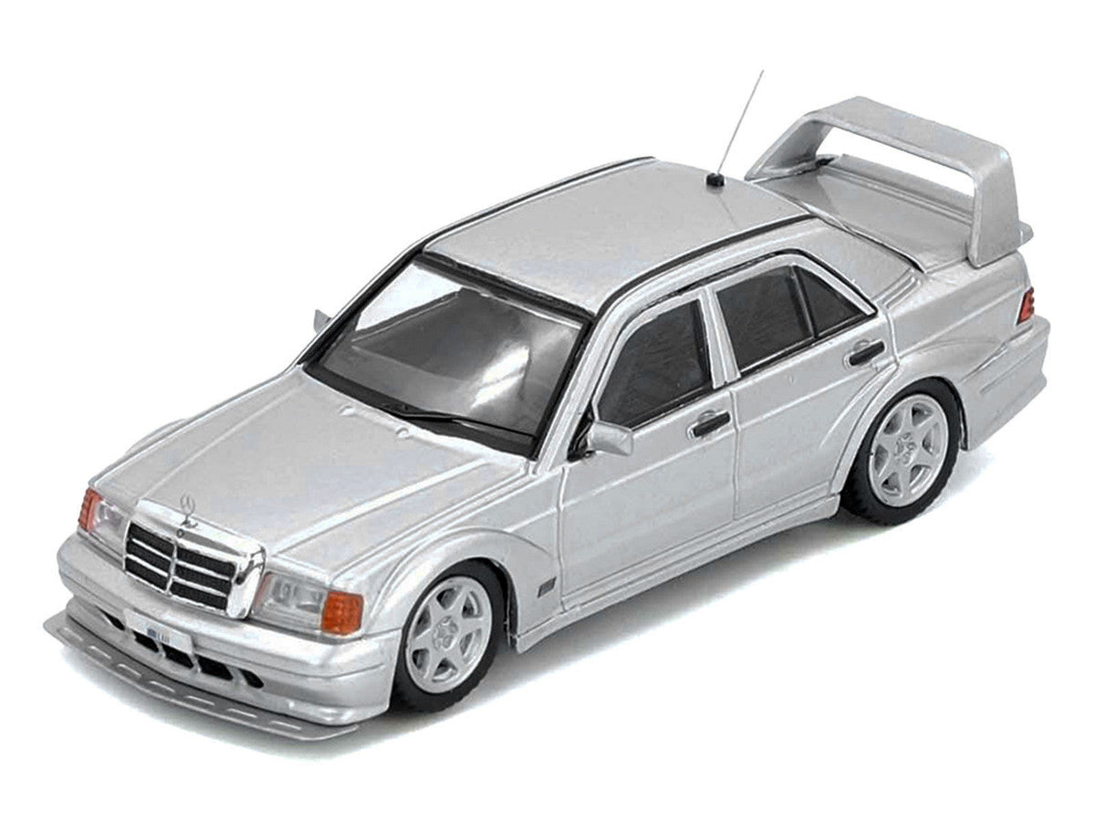 INNO64 1/64-MERCEDES BENZ 190E Silver (IN64-190E-SIL)