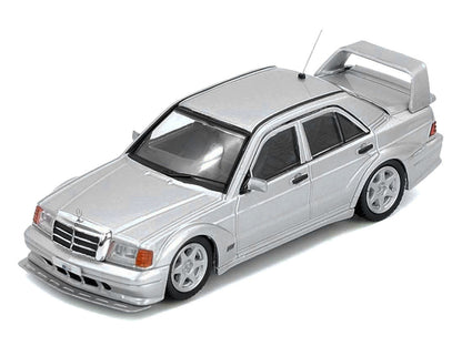INNO64 1/64-MERCEDES BENZ 190E Silver (IN64-190E-SIL)
