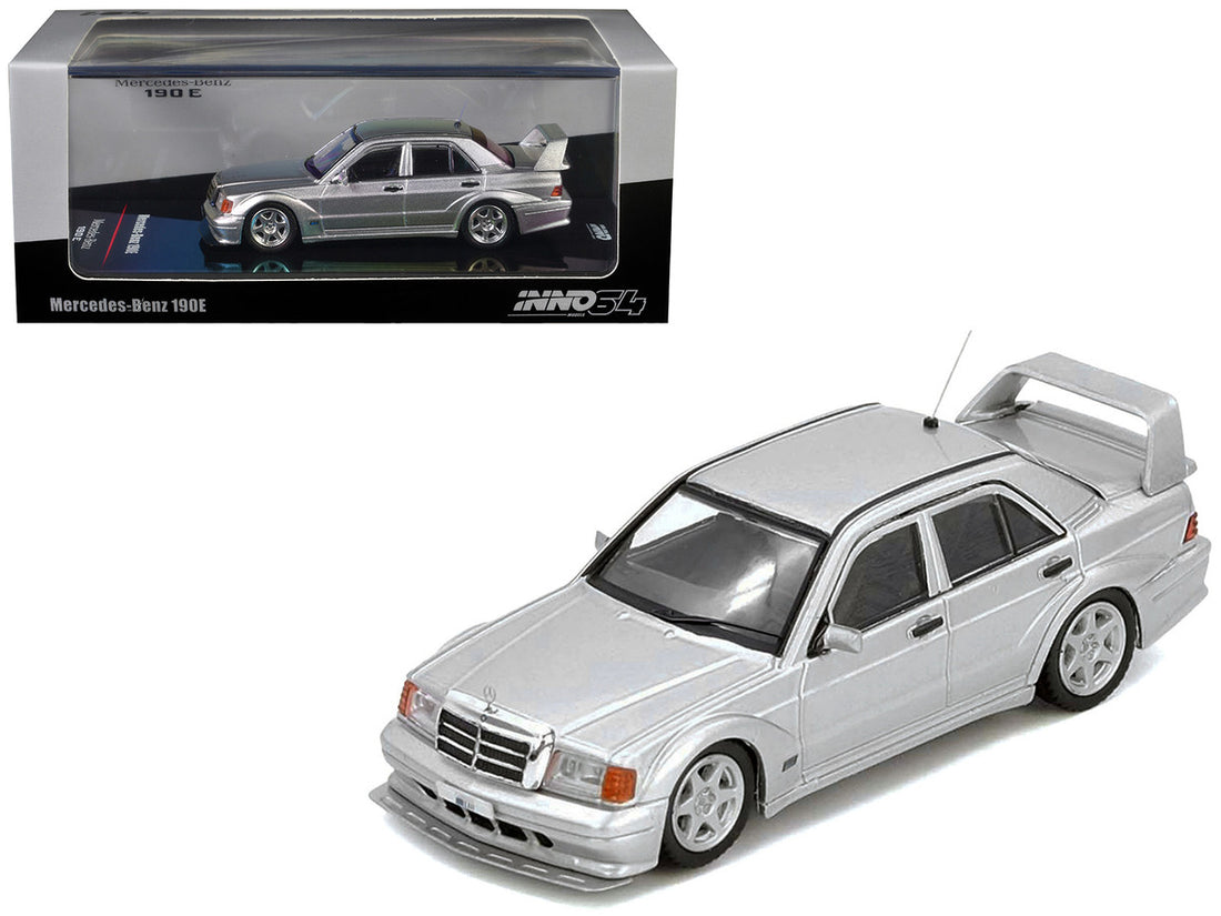 INNO64 1/64-MERCEDES BENZ 190E Silver (IN64-190E-SIL)