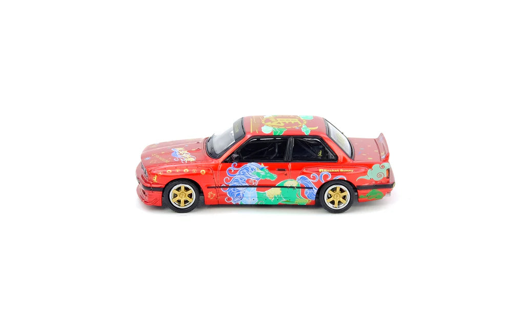 INNO64 1/64 -Pandem Rocket Bunny BMW E30 "The Year Of The Horse" - 2026 Limited Edition - IN64-E30P-CNY26 **Chase Inséré Aléatoirement****