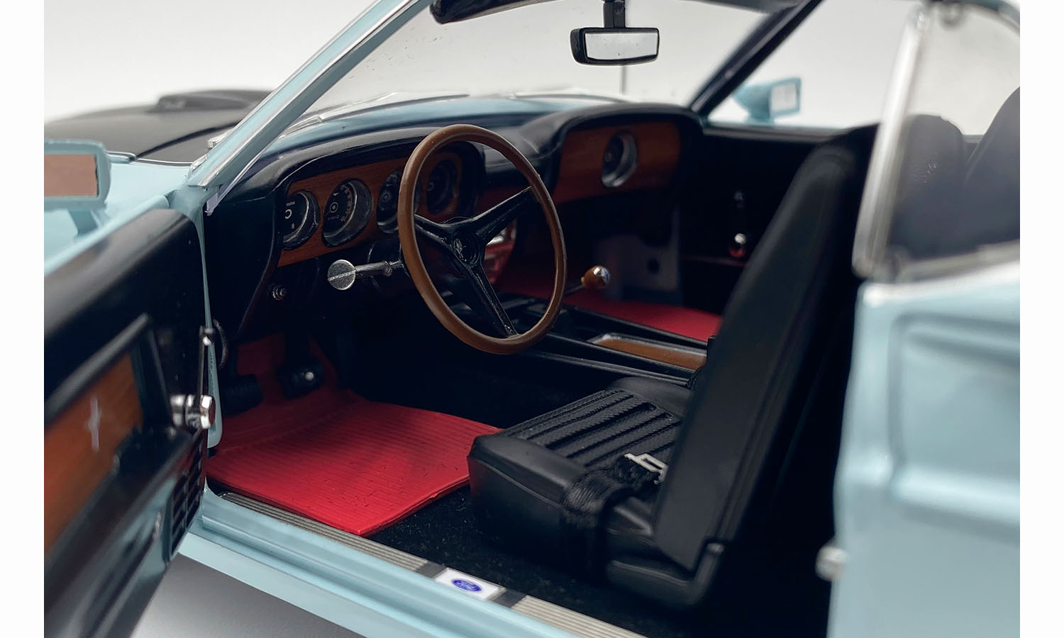 1969 Ford Mustang 428 Cobra Jet Mach 1 (Aztec Aqua)