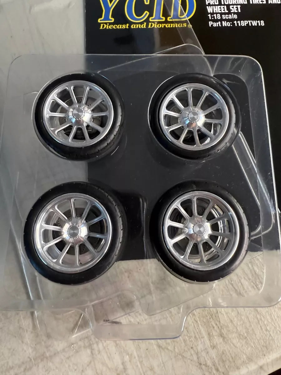 Roues 18 pouces, CNC (Haut Gamme)  18 inch, CNC Machined Alloy Tire and Wheel Set
