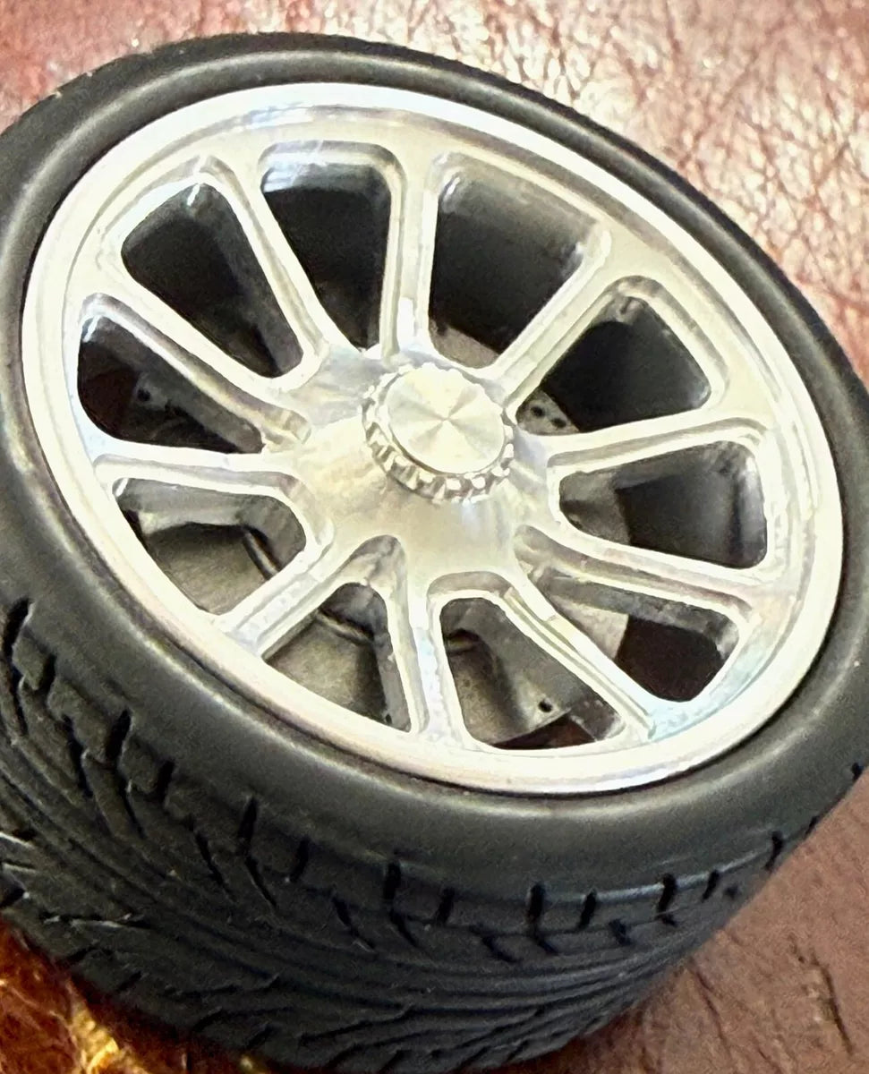 Roues 18 pouces, CNC (Haut Gamme)  18 inch, CNC Machined Alloy Tire and Wheel Set