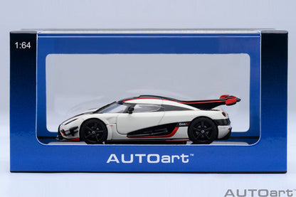 Koenigsegg One: 1 (Pebble White/Carbon) - Autoart 1/64