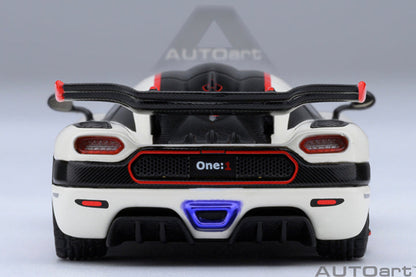 Koenigsegg One: 1 (Pebble White/Carbon) - Autoart 1/64