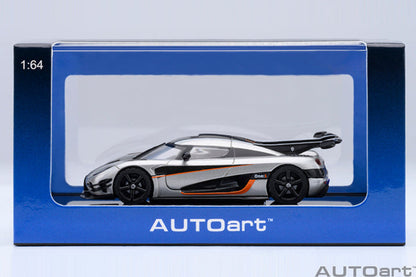 Koenigsegg One: 1 (Moon Grey/Carbon) - Autoart 1/64