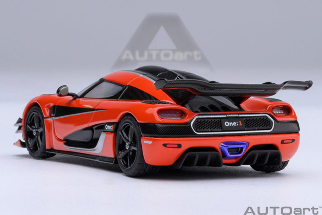 Koenigsegg One: 1 (Lava Orange/Carbon) - Autoart 1/64