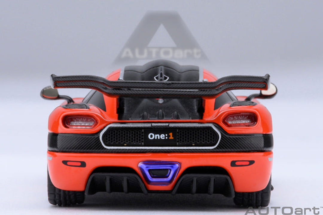 Koenigsegg One: 1 (Lava Orange/Carbon) - Autoart 1/64