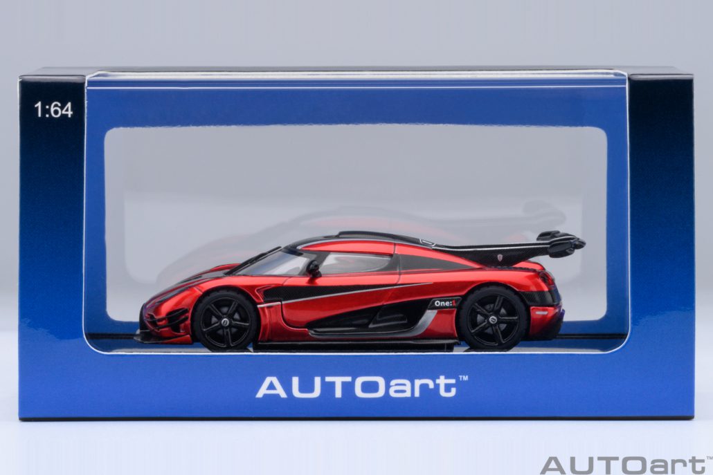 Koenigsegg One: 1 (Apple Red/Carbon) - Autoart 1/64