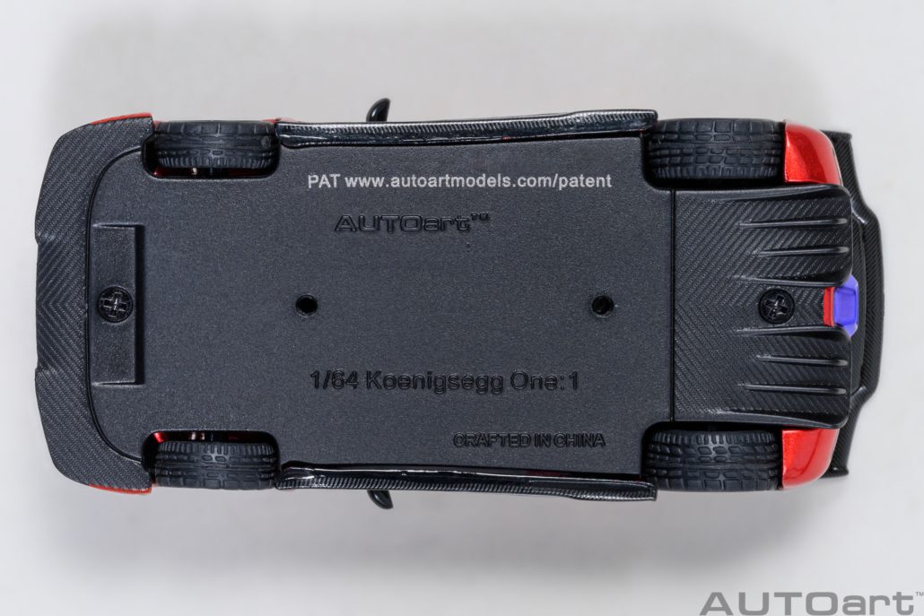 Koenigsegg One: 1 (Apple Red/Carbon) - Autoart 1/64