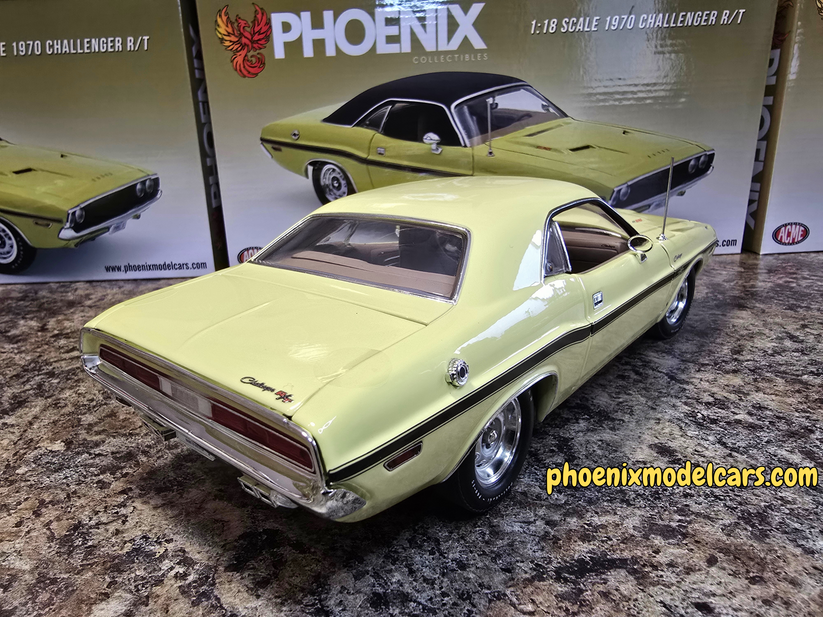 1970 Dodge Challenger DY2 Sunfire Yellow, Hard Top (Limitée à 54 unités-Limited to 54 units)