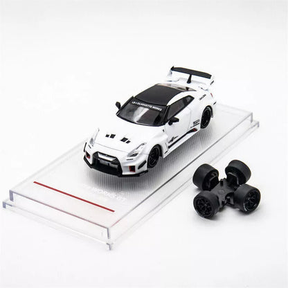 Nissan LBWK 35GT-RR (CM64-35RR-10)