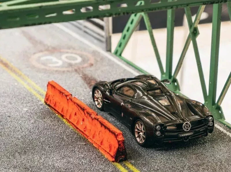 Pagani Utopia – Black Carbon Fiber Edition