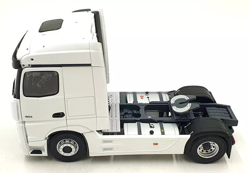 SOLIDO - 2023 Mercedes-Benz Actros L (White) - 1/24
