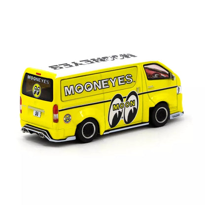 Tarmac Works Toyota Hiace Widebody Mooneyes 1/64