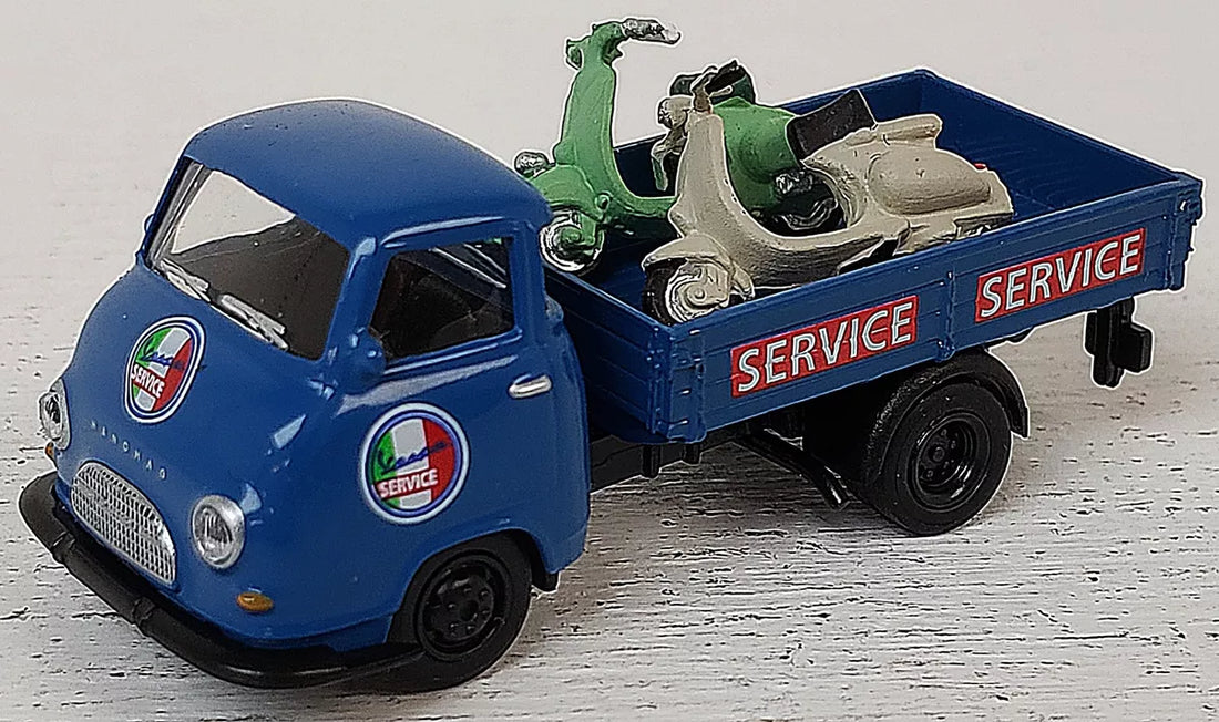 HANOMAG KURIER "VESPA SERVICE" BLUE &amp; 2 VESPA