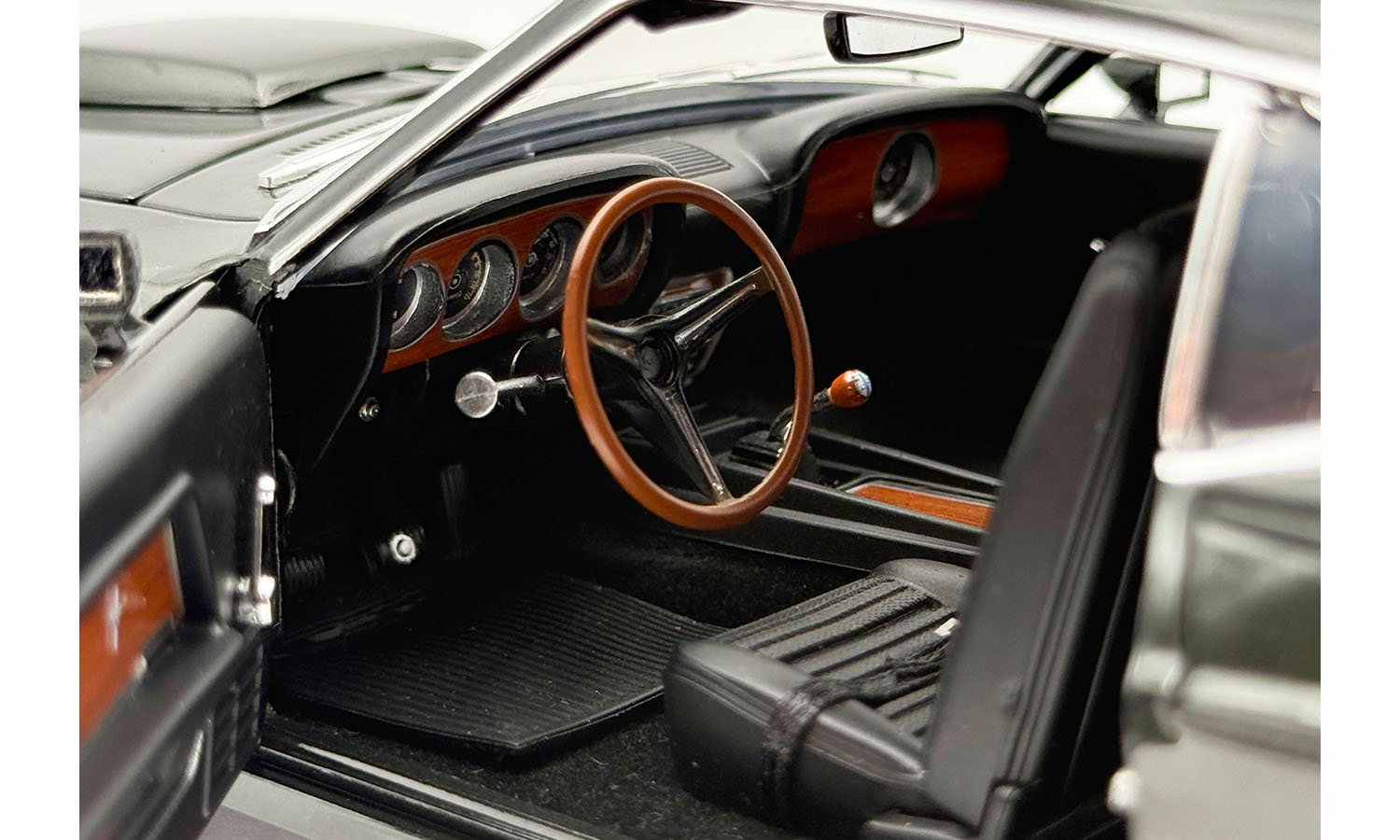 (PRE-ORDER 2025) 1969 Ford Mustang BOSS 429 - (Black Jade)