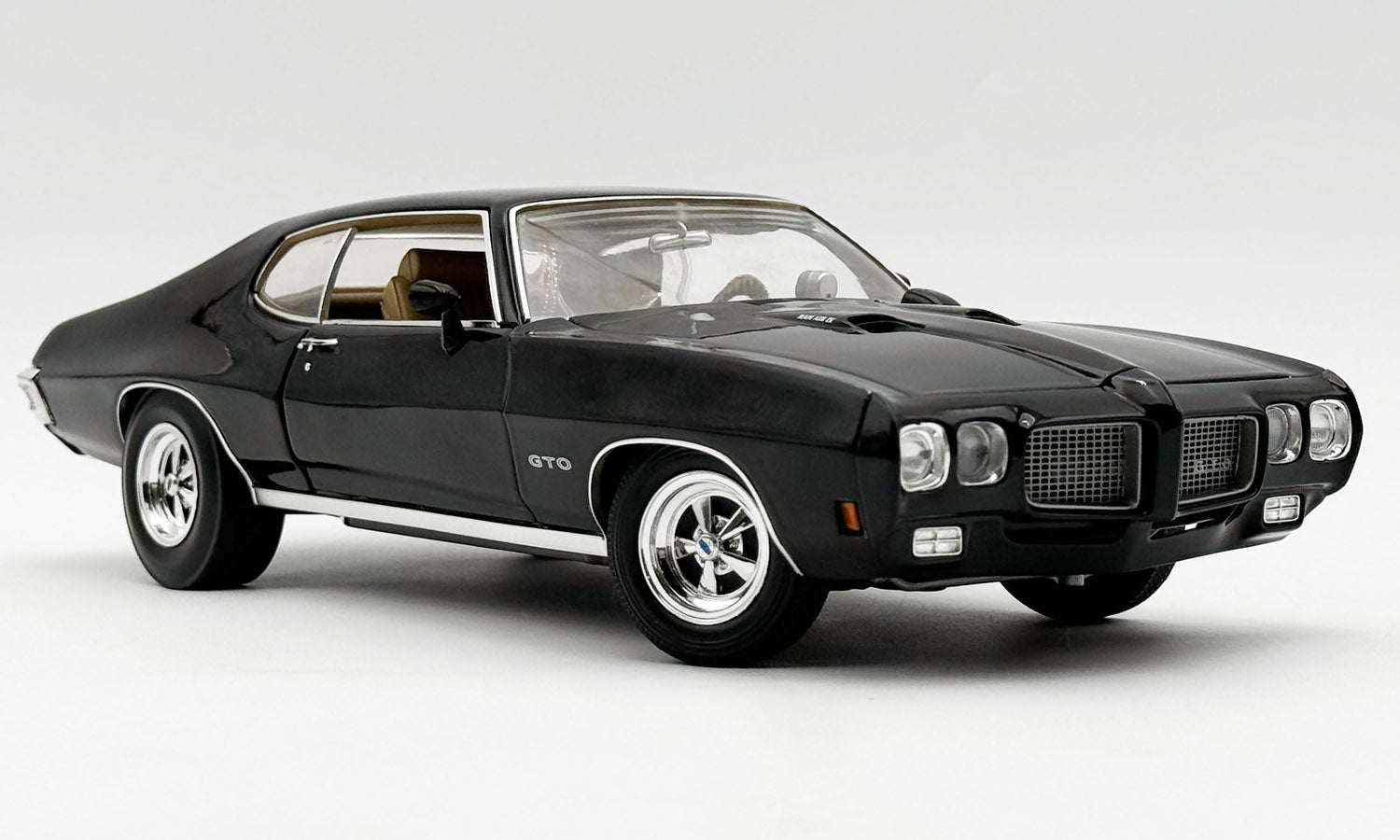 (PRE-ORDER 2026) 1970 Pontiac GTO Ram Air IV - Main Street