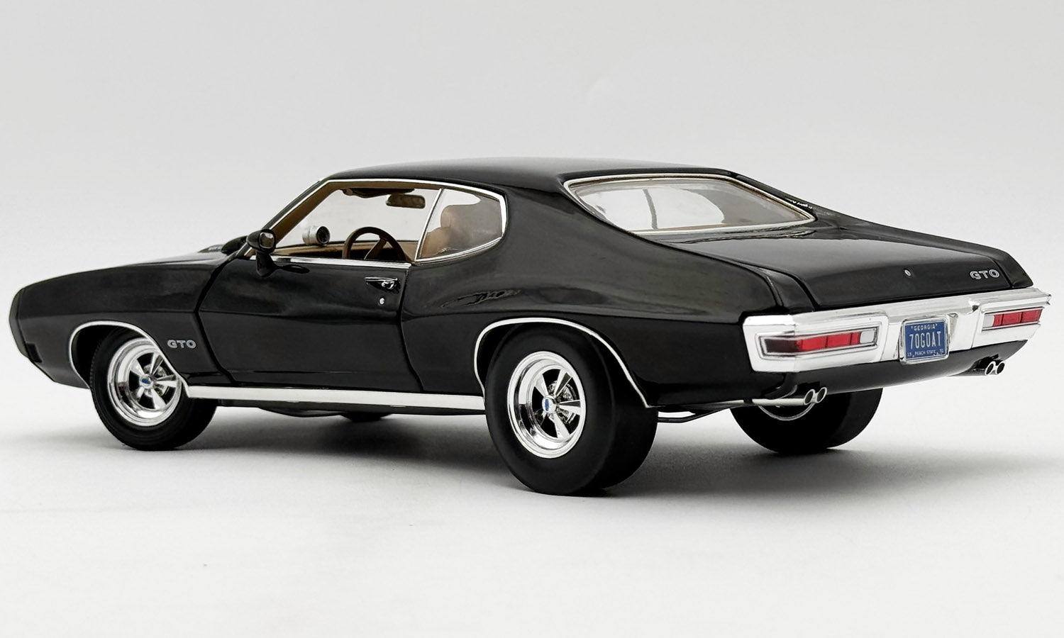 (PRE-ORDER 2026) 1970 Pontiac GTO Ram Air IV - Main Street