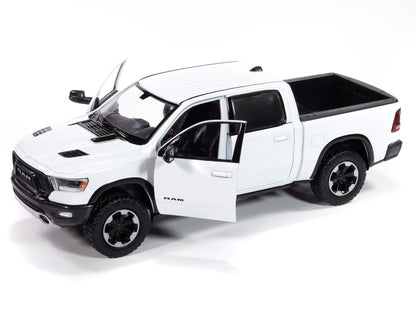 2019 Ram 1500 Rebel Crew Cab-(White)