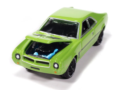 Johnny Lightning-1969 AMC Javelin (Big Bad Green)  JLCG037-6