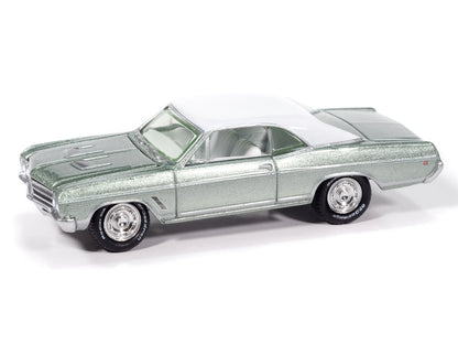 Johnny Lightning-1966 Buick Skylark GS in Seafoam Green poly (JLMC038-1)