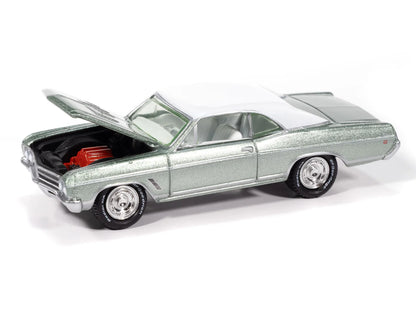 Johnny Lightning-1966 Buick Skylark GS in Seafoam Green poly (JLMC038-1)