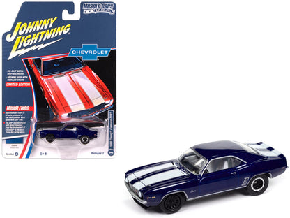 Johnny Lightning-1969 Chevrolet Camaro Z28 (Metallic Blue -White Stripes) JLSP381A