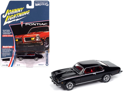 Johnny Lightning-1974 Pontiac GTO in Gloss Black JLSP386A