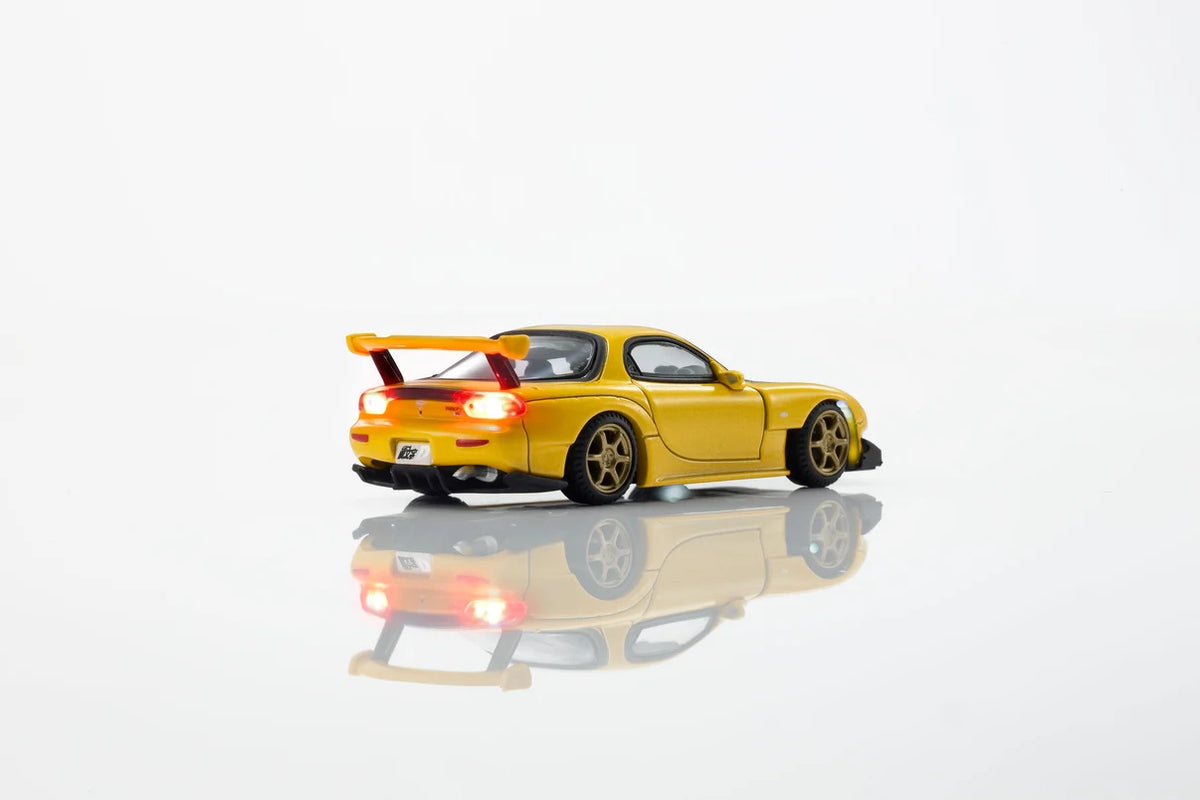 (PRE-ORDER 2027) Kyosho 1:64 Initial D Mazda RX-7 (FD3S) – Compatible MOTN – Édition limitée – 07133LB