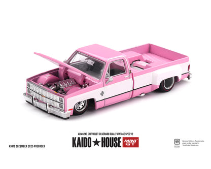 (PRE-ORDER 2026) Kaido House x Mini GT Chevrolet Silverado Dually Vintage Spec V2 – (Pink with White) KHMG243