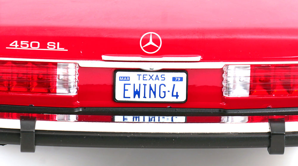 KK SCALE 1/12-1979 Mercedes 450 SL R10 (Dallas TV Series) &amp; Bobby Figure