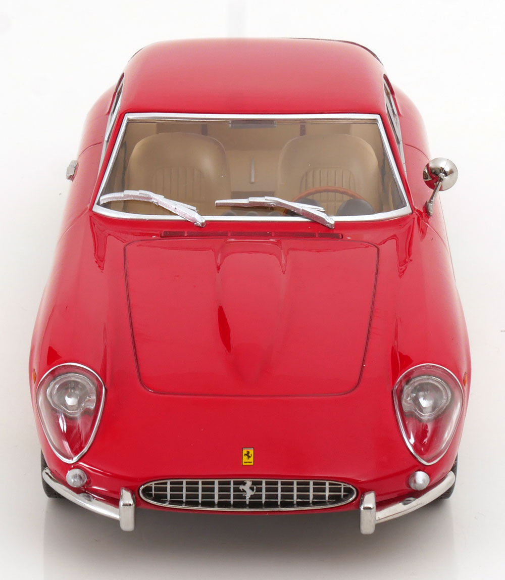 Ferrari 400 Superamerica -Red